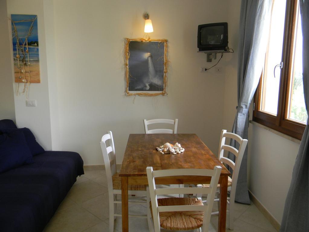Casa Di Livia Apartment Sant'Anna Arresi Exterior photo